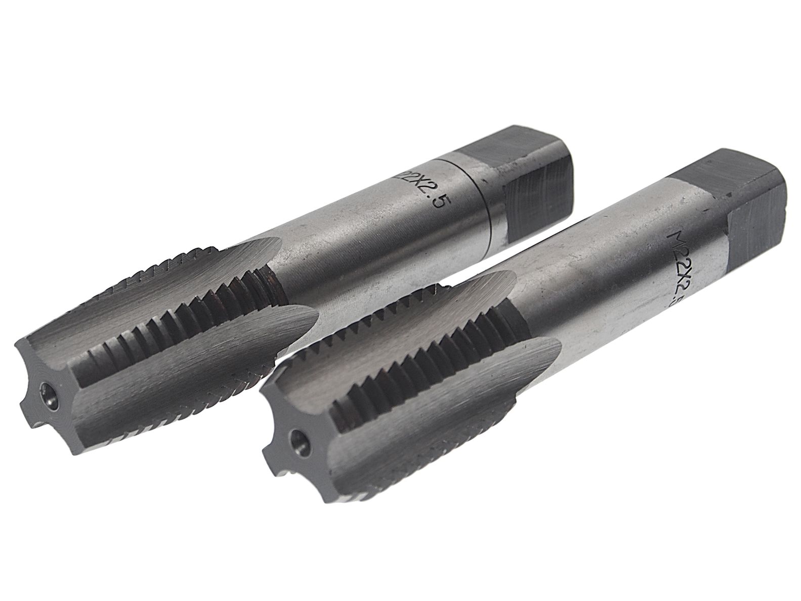 Метчик ER-02225M M22x2,5 (2шт),в пластиковом футляре ЭВРИКА /1