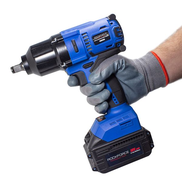 Гайковерт RF-03055 ударный аккумуляторный 1/2' (18V 4.0AH LI-ION, 700Нм) с комплектом головок (17, 19, 21, 22мм) ROCKFORCE /1/3