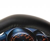 Оплетка руля MIS-2014LT06E (M) черная, со скошенным низом MISTAR /1/25
