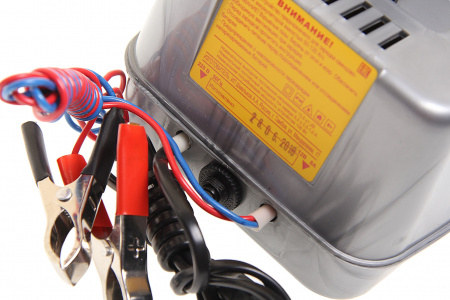 Зарядное устройство ЗУ-120М для АКБ 12V (0-10A) ручной режим 220V ТАМБОВ /1 HIT